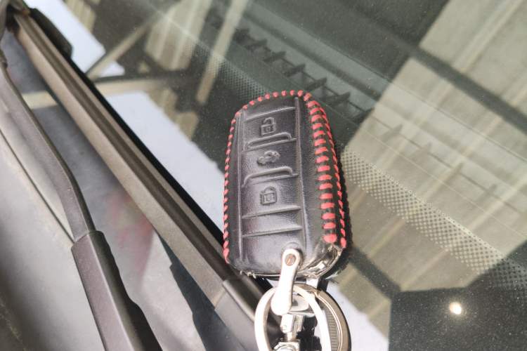 Used Changan CS75 2021 Honor Million Edition 280T DCT Prestige Model
