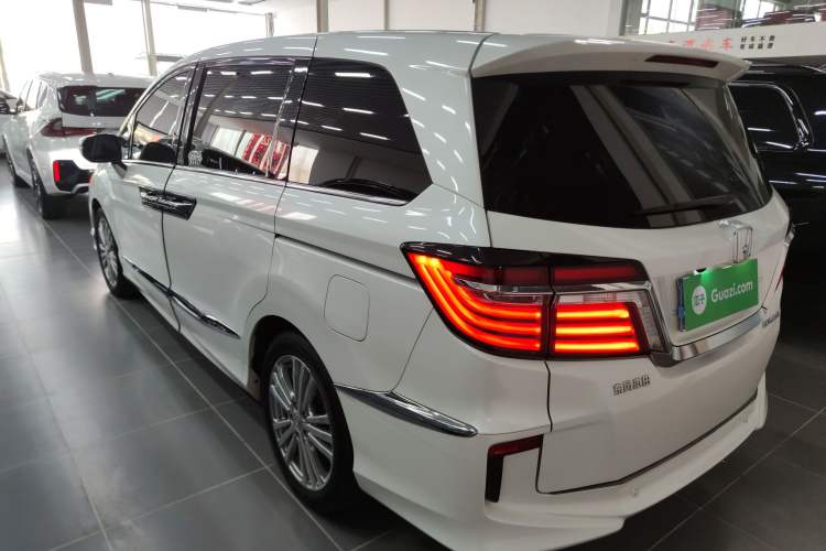 Used Honda Elysion 2016 2.4L Classic Edition
