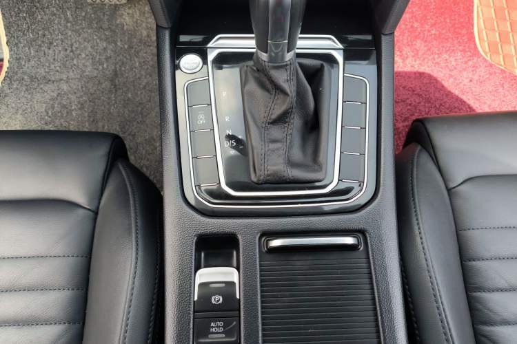 Used Volkswagen Magotan 2019 330TSI DSG Leading Model China VI Standard
