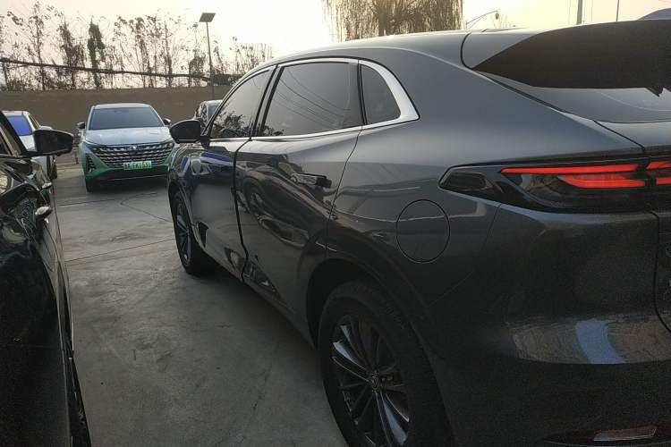 Used Changan UNI-K 2021 2.0T Luxury Version