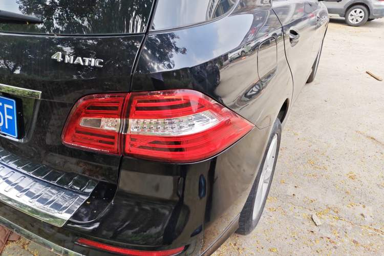 Used Mercedes-Benz M-Class 2014 ML 320 4MATIC
