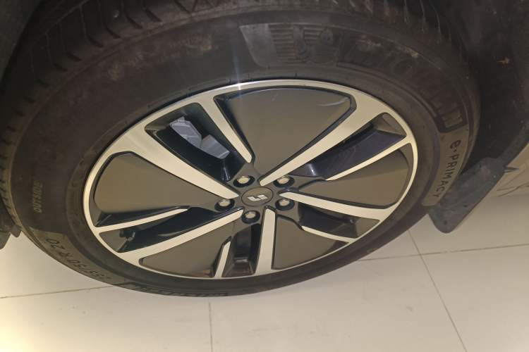 Used Li Auto L8 2024 Pro Model