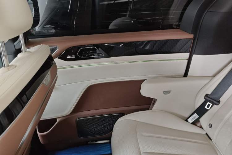 Used BYD Xia 2025 DM-i 1.5T 180km Beyond Edition
