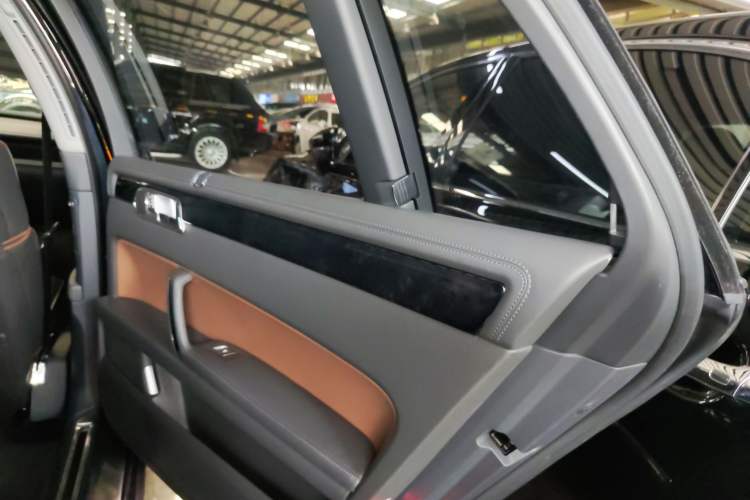 Used Volkswagen Phaeton 2015 3.0L Exclusive Edition
