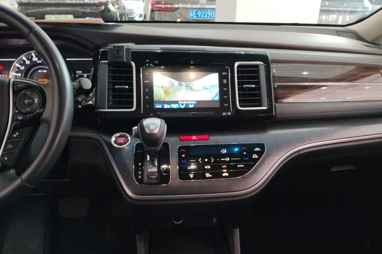 Used Honda Elysion 2016 2.4L Supreme Edition