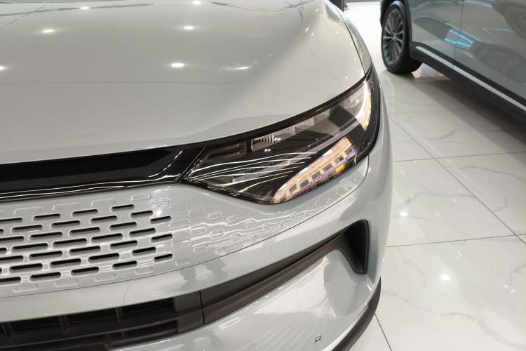 Used Leapmotor C11 2024 Range-Extended 300 Luxury Edition
