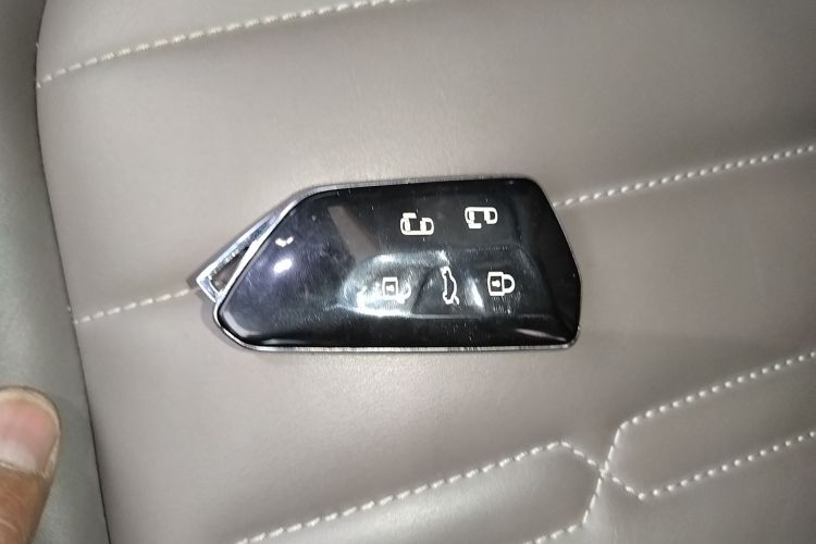 Used Volkswagen Viloran 2024 330TSI Luxury Edition