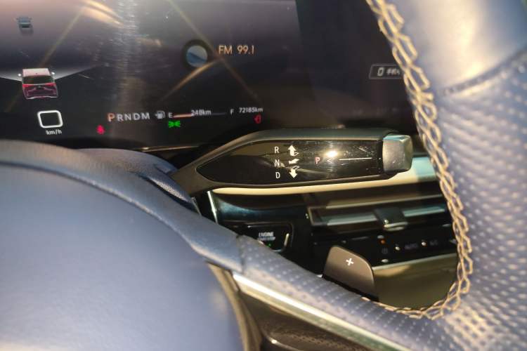 Used Buick Century 2023 2.0T Six-Seater Yinshi Edition
