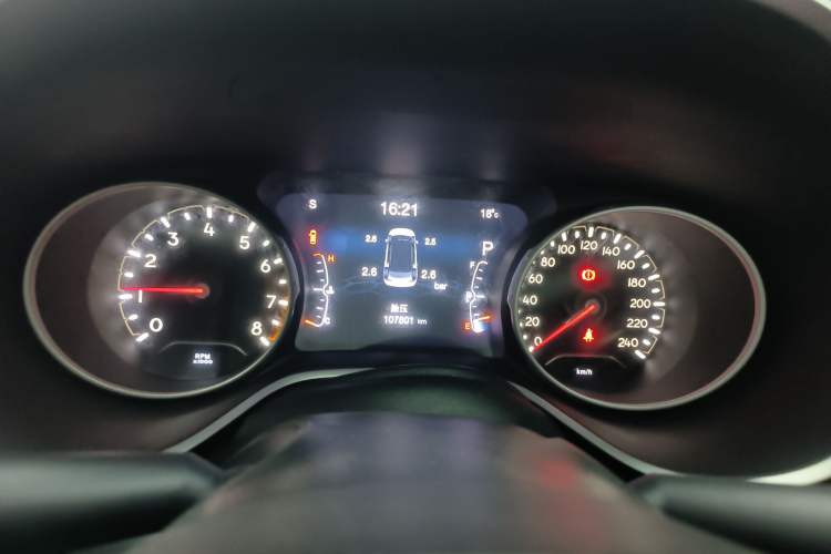 Used  Compass 2017 200T Automatic Family Edition