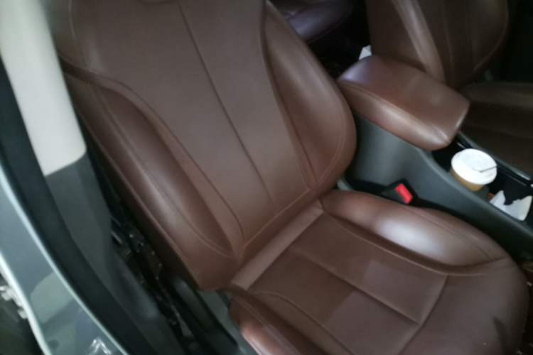 Used Buick GL6 2019 18T 6-Seater Connected Luxury Version China VI Standard
