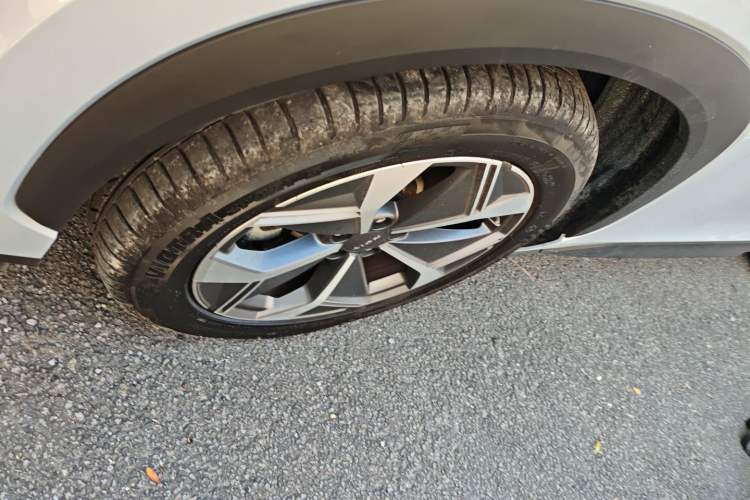 Used AION V 2024 Plus 70 Star Edition Lithium Iron Phosphate
