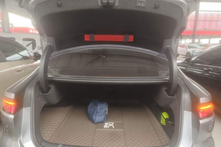 Used BYD Han 2024 DM-i Glory Edition 121KM Prestige Model
