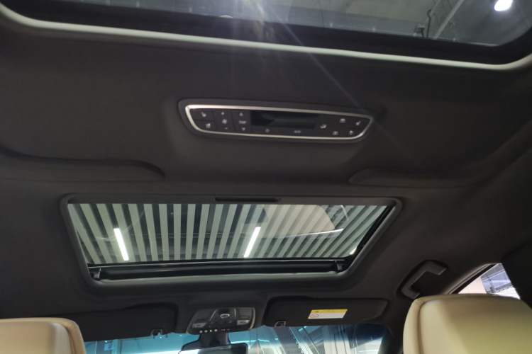 Used Buick GL8 2022 ES Landtrek 653T Flagship Model