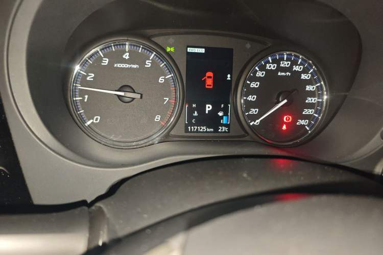 Used Mitsubishi Outlander (Import) 2013 2.4L 4x4 Luxury Navigation Edition 5 Seats