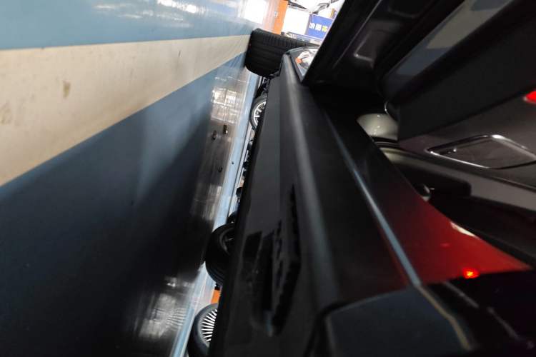 Used Hongqi E-HS9 2024 690 km Range Flagship Edition Six-Seater
