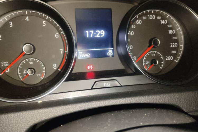 Used Volkswagen Golf 2017 230TSI Automatic Luxury Million-Vehicle Commemorative Edition
