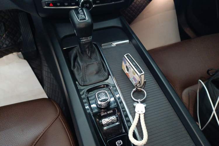 Used Volvo XC60 2020 T5 4x4 Zhiyi Luxury Edition
