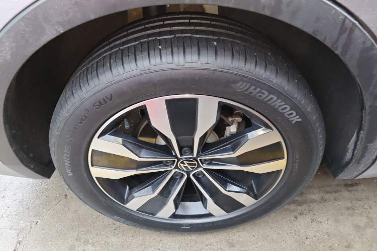 Used Volkswagen Tiguan L 2023 330TSI Automatic Two-Wheel Drive R-Line Enjoyment Edition