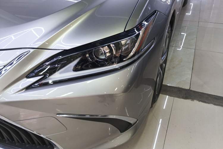 Used Lexus ES 2018 260 Excellence Edition China V Standard