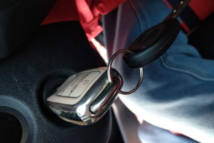 Used Volkswagen Polo 2016 1.4L Manual Fashion Model