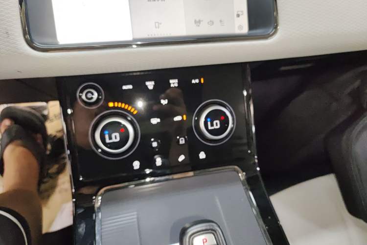 Used Land Rover Range Rover Evoque 2021 Range Rover Evoque 200 PS R-Dynamic Standard Elite Edition
