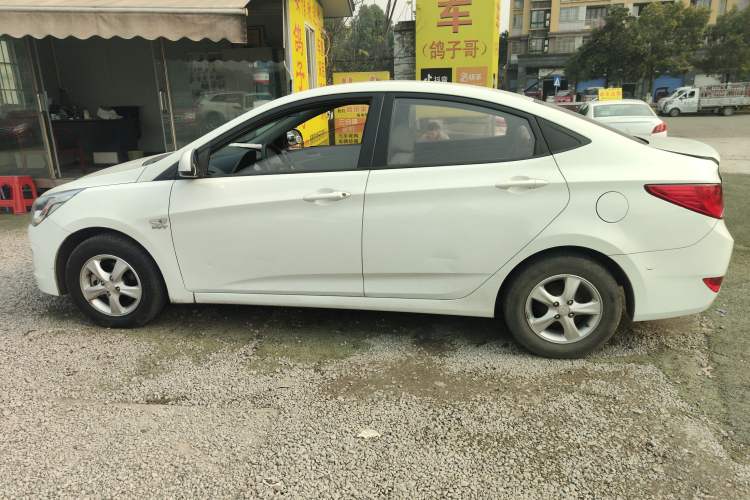 Used Hyundai Verna 2014 1.4L Automatic Smart GLS
