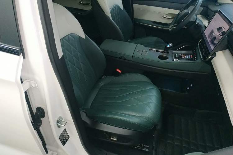 Used JETOUR Shanhai Shanhai L9 2024 1.5TD 2DHT Max 7-Seater
