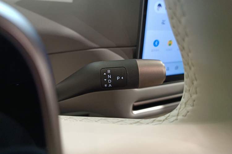 Used Li Auto Li Auto i6 2025 Model Two-Wheel-Drive Standard Type
