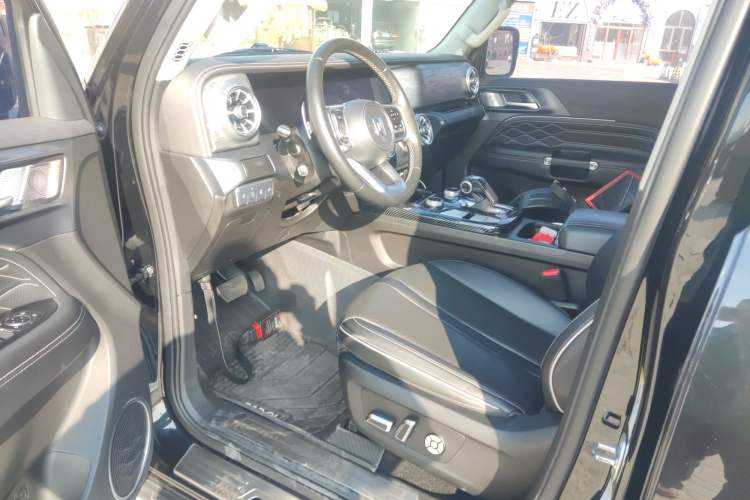 Used Tank 300 2021 City Edition 2.0T—Truly Stylish
