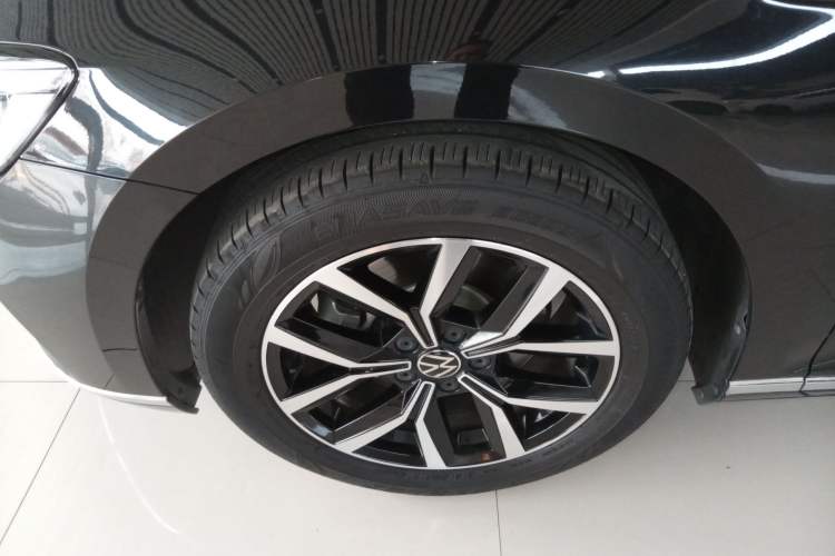 Used Volkswagen Magotan 2020 330TSI DSG Leading Model
