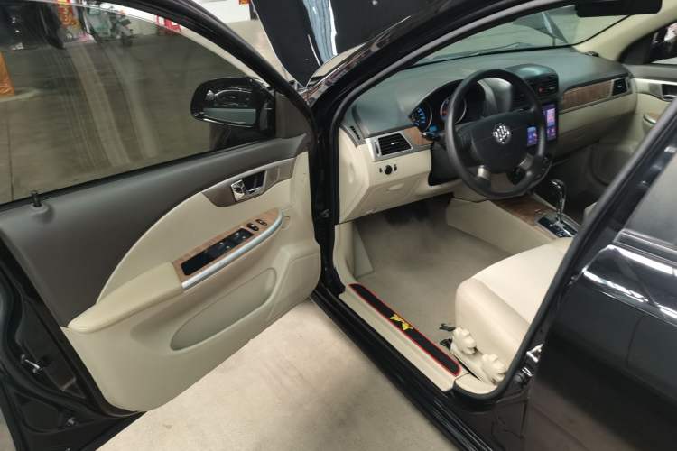 Used Buick Excelle 2015 1.5L Automatic Classic Model
