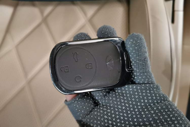 Used Chery T11 2026 Model 220 All-Wheel Drive Dual IMAX Theater Edition