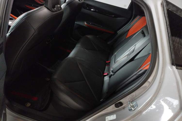 Used Changan UNI-V 2022 1.5T Prestige Version