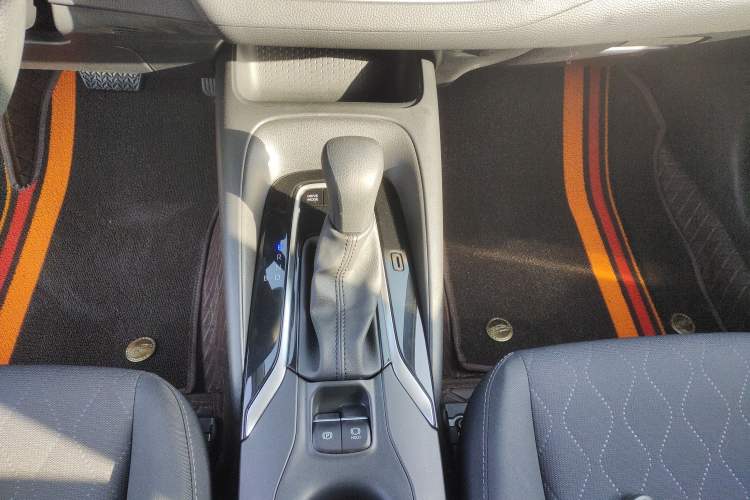 Used Toyota Corolla 2023 1.8L Smart Electric Hybrid Dual-Motor Elite Edition
