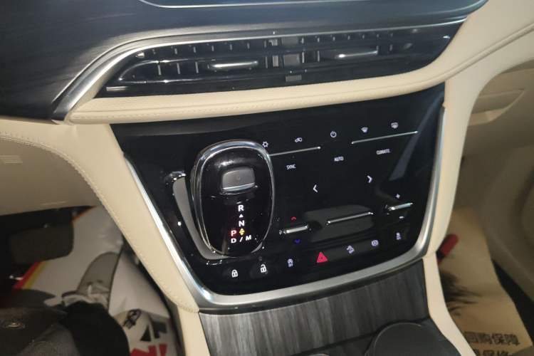 Used Buick GL8 2023 ES Lu Zun Deluxe Model
