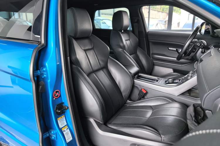 Used Land Rover Range Rover Evoque 2018 240 PS Dream Lotus Lake Blue Limited Edition
