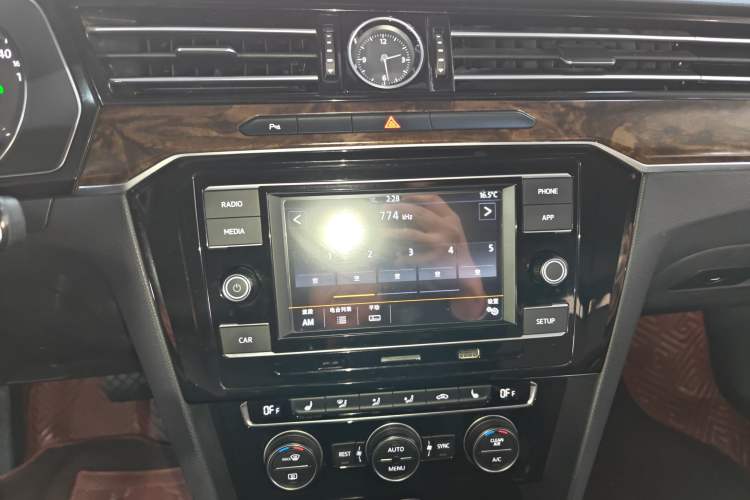 Used Volkswagen Magotan 2018 330TSI DSG Luxury Model