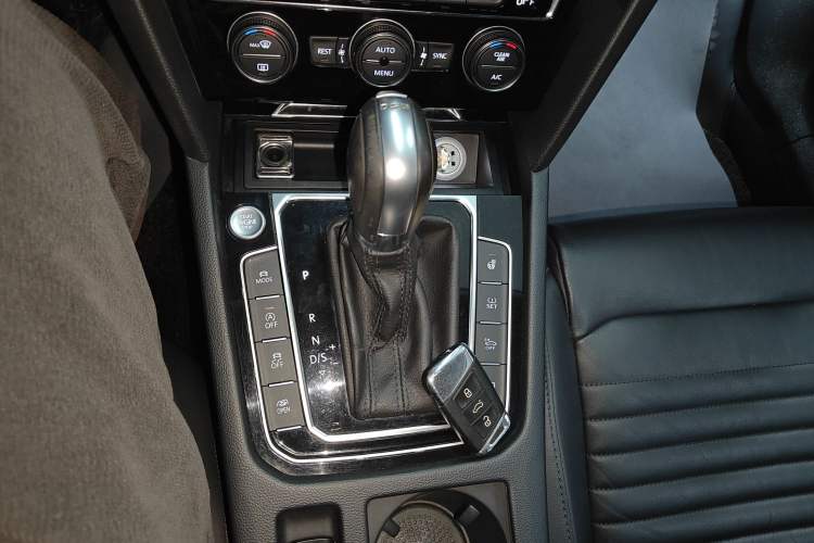 Used Volkswagen Magotan 2019 330TSI DSG Luxury Version China VI Standard