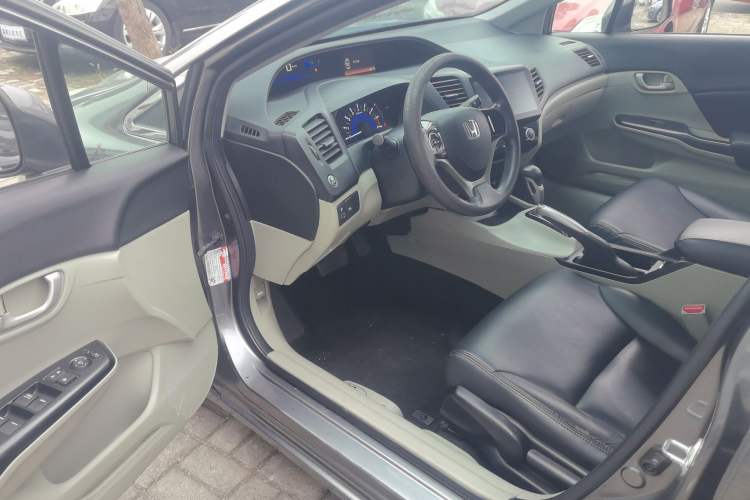 Used Honda Civic 2016 1.8L Automatic Comfort Version
