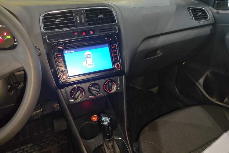 Used Volkswagen Polo 2014 1.6L Automatic Comfort Edition