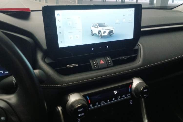 Used Toyota Wildlander 2023 2.0L CVT Two-Wheel Drive Luxury PLUS Edition
