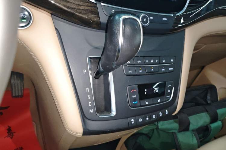 Used Buick GL8 2017 ES 28T Premium Version China V Standard