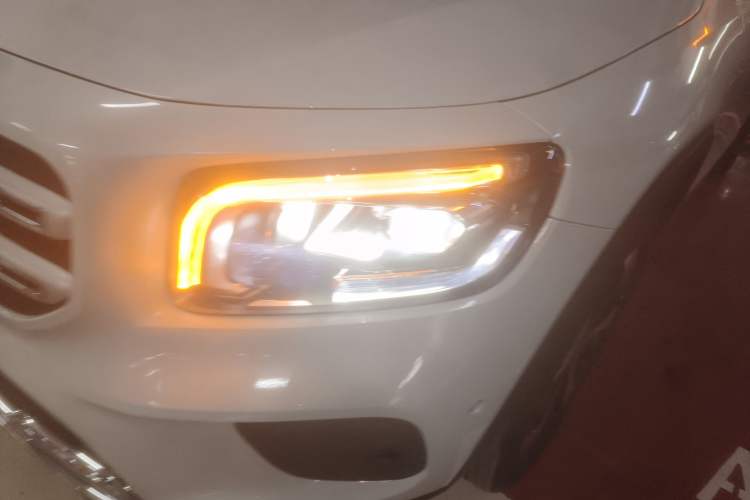 Used Mercedes-Benz GLB 2021 GLB 200 Fashion Model