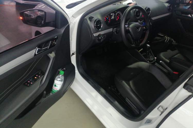 Used Jetta VA3 2019 1.5L Automatic Glory Edition
