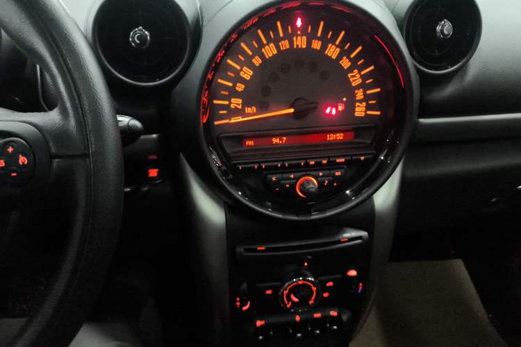 Used  Countryman 2014 1.6T COOPER ALL4 Fun
