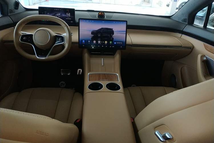 Used Hima Luxeed R7 2024 All-Electric 736 km Ultra