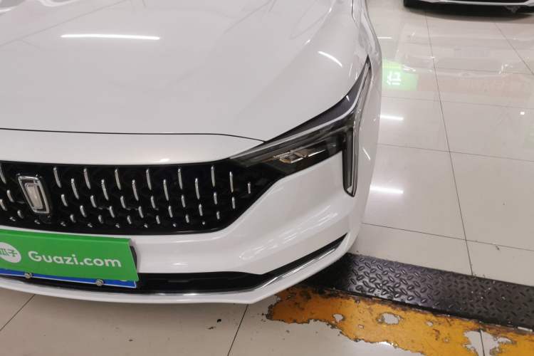 Used Bestune B70 2023 Third Generation 1.5T Automatic Enjoyment Version 70th Anniversary Edition
