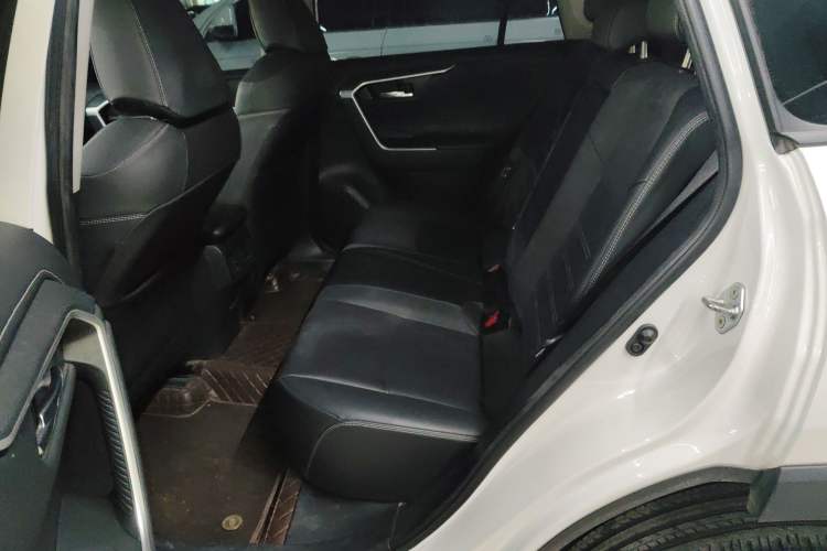 Used Toyota RAV4 2022 2.0L CVT Two-Wheel Drive Fashion Plus Edition
