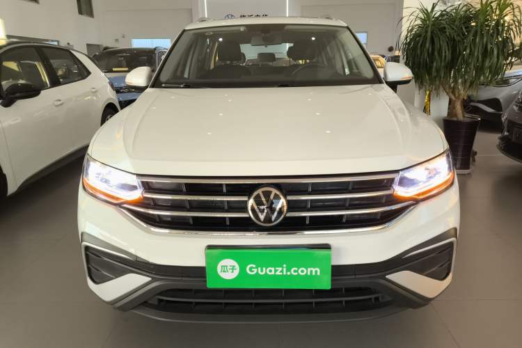 Used Volkswagen Tiguan L 2024 300TSI Automatic Two-Wheel Drive Smart Edition
