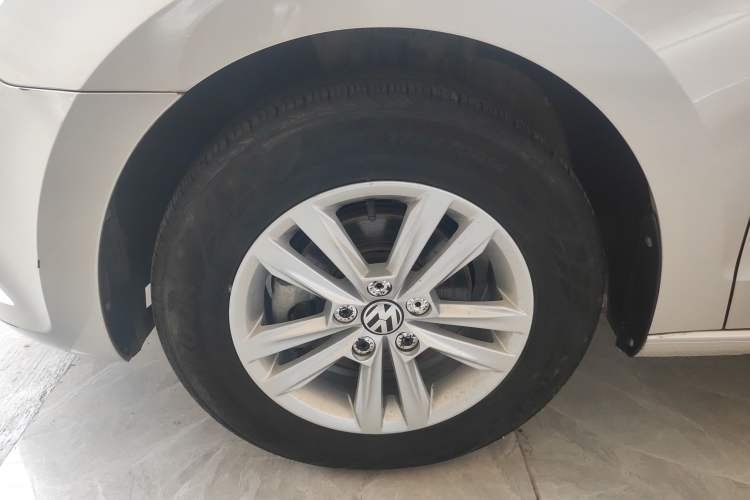 Used Volkswagen Jetta 2015 Value Edition 1.6L Automatic Fashion Version
